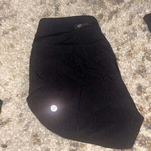 lululemon speed up 2.5 black shorts; size 2